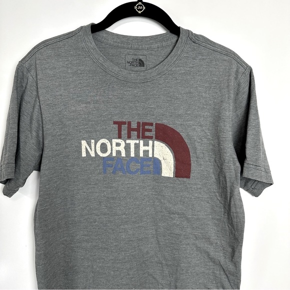 The North Face Tshirt - Picture 3 of 8